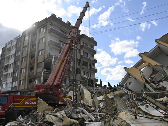 «Всюду запах смерти»: спасатели рассказали о тяжелых проблемах, связанных с жертвами землетрясения