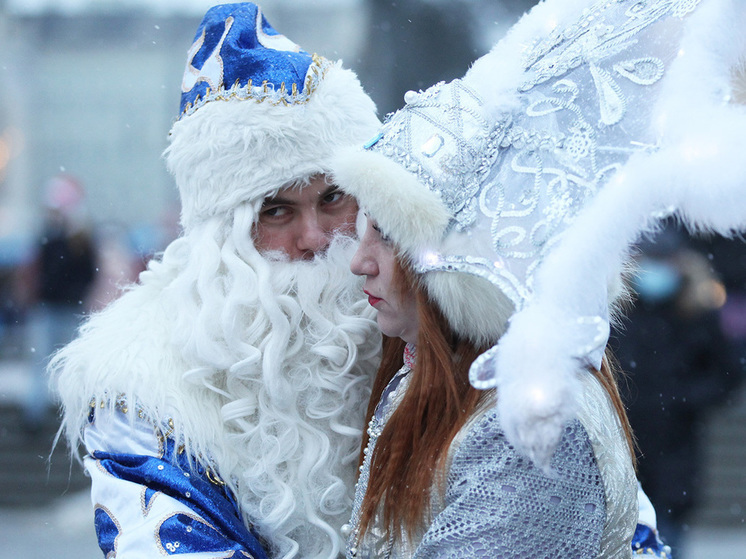 «Люди  ломаются»: кто выступил против длинных новогодних праздников в России