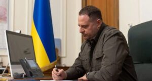 Ермак заявил, что он на связи с Виткоффом