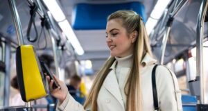 Кешбэк в одно касание: как москвичи и гости столицы экономят на поездках в общественном транспорте