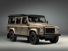 На покраску этого классического Land Rover Defender потребуется около 300 часов