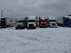 «Легковушки по обочинам валяются»: россияне сравнили, как переживают непогоду американцы и наши