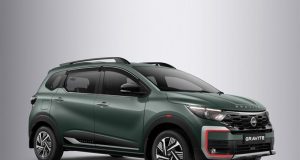 Nissan вывел на рынок новый 7-местный бюджетный кросс-вэн